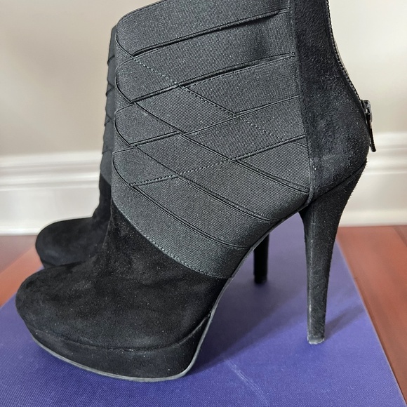 Stuart Weitzman Papoose Black Suede Ankle Boots - Picture 2 of 4